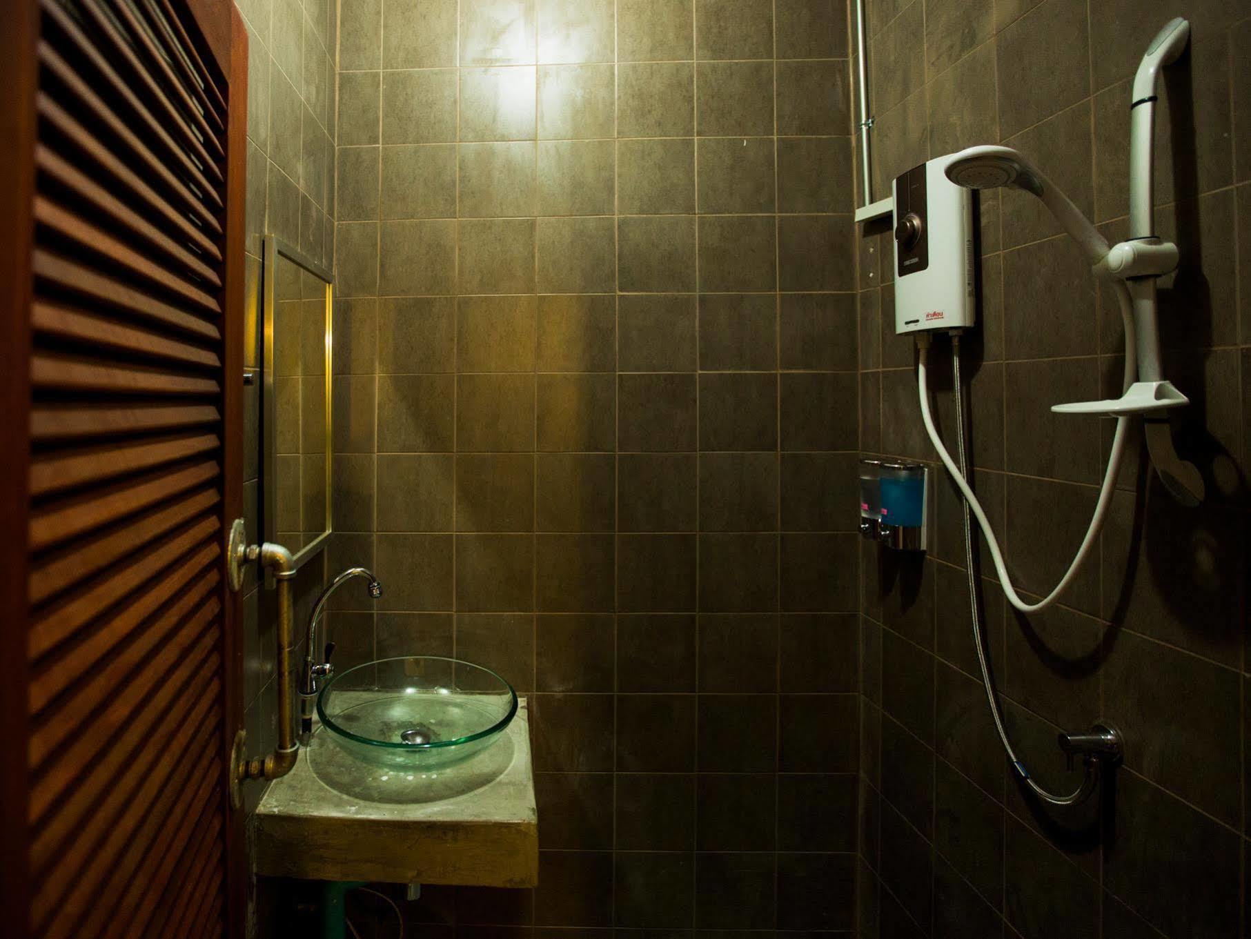 Zz Hostel Chiang Mai Luaran gambar